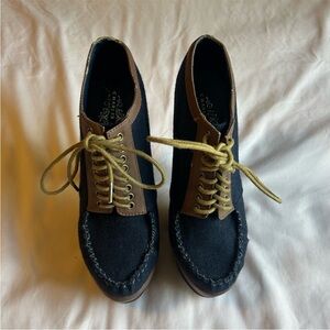 Charles Albert Navy & Brown Platform Lace-Up Heels – Size 6